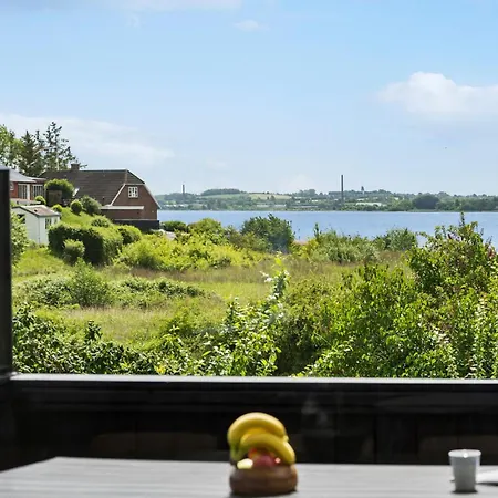 4 Bedroom Gorgeous In Feriehus Gråsten