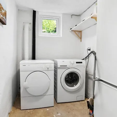 4 Bedroom Gorgeous In Nyaraló