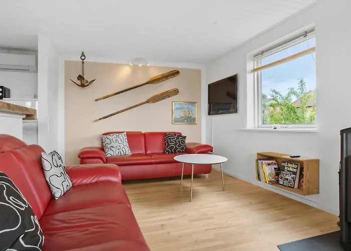 4 Bedroom Gorgeous In Nyaraló *