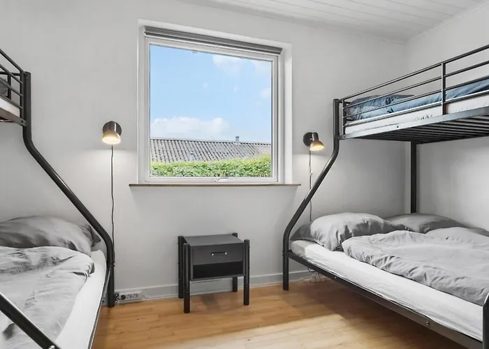 4 Bedroom Gorgeous In Nyaraló *