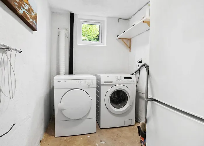 4 Bedroom Gorgeous In Nyaraló